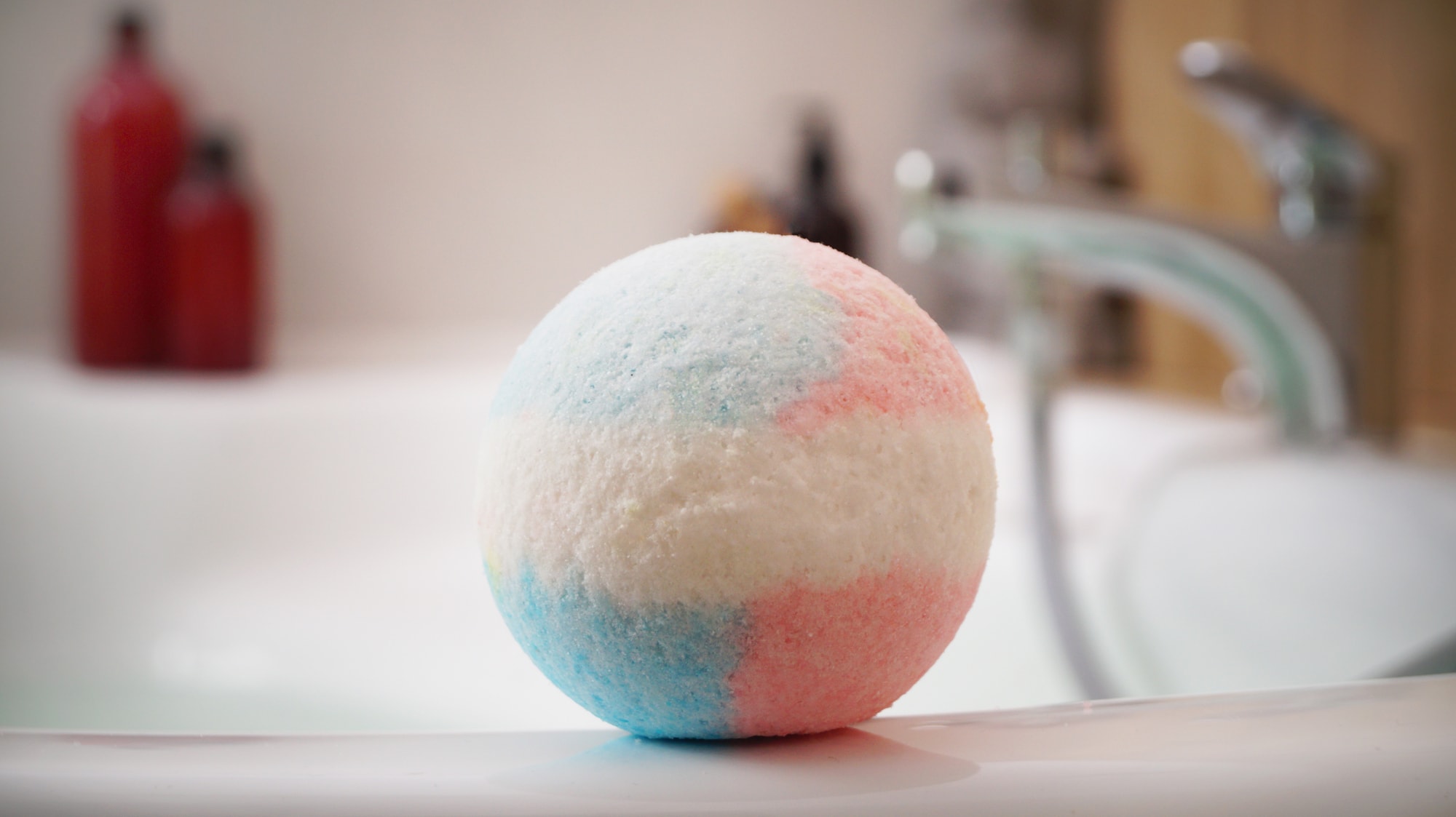 What's the best bath bomb recipe for sensitive skin?
