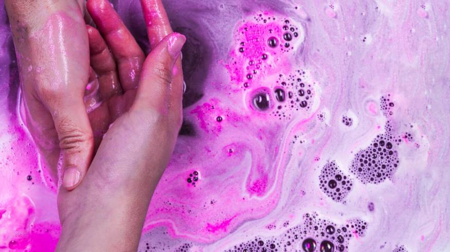 How to Remove Bath Bomb Stains from Skin?